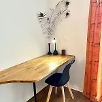 Savannah - With Balcony And Parking * Talence