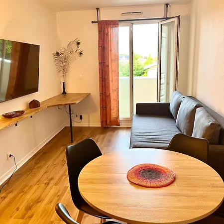 Savannah - With Balcony And Parking