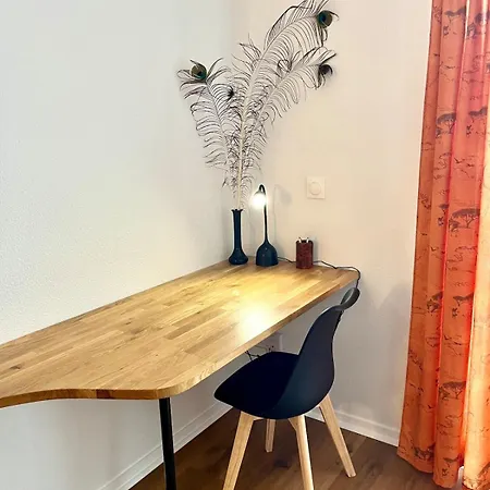 Savannah - With Balcony And Parking * Talence