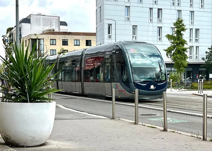 Savannah - With Balcony And Parking